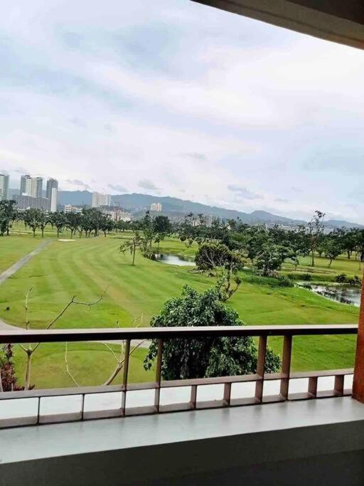 Dreamy 2Br Condo, With A Golf Course View Cebu Esterno foto