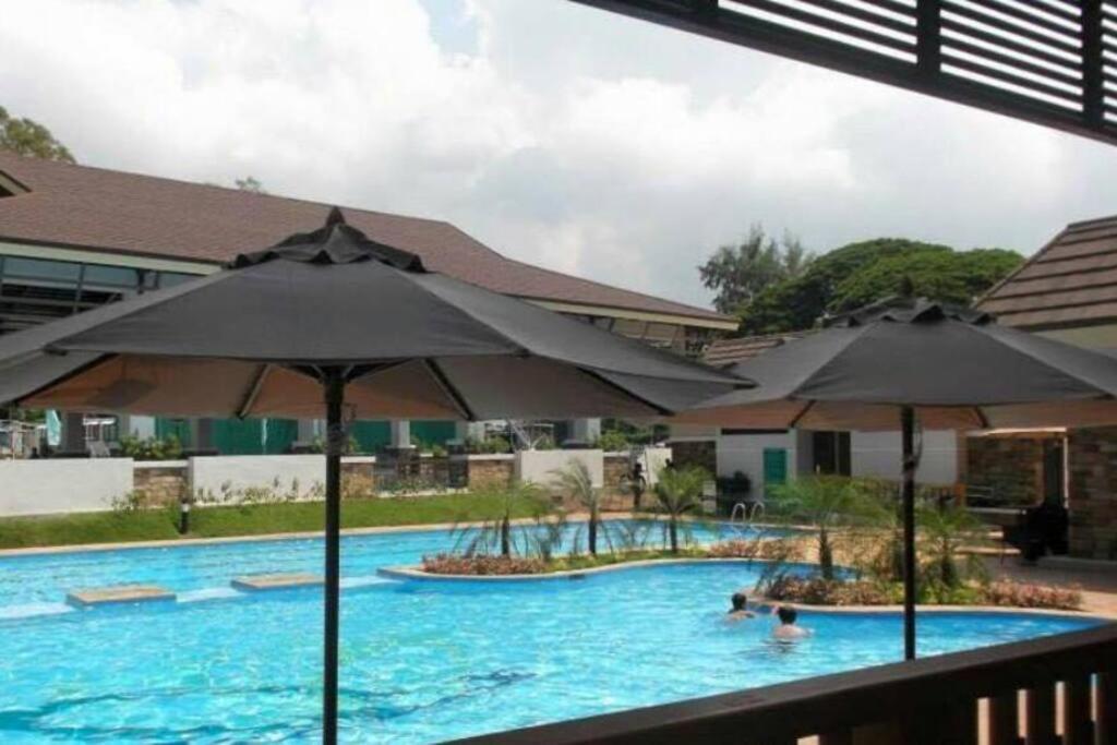 Dreamy 2Br Condo, With A Golf Course View Cebu Esterno foto