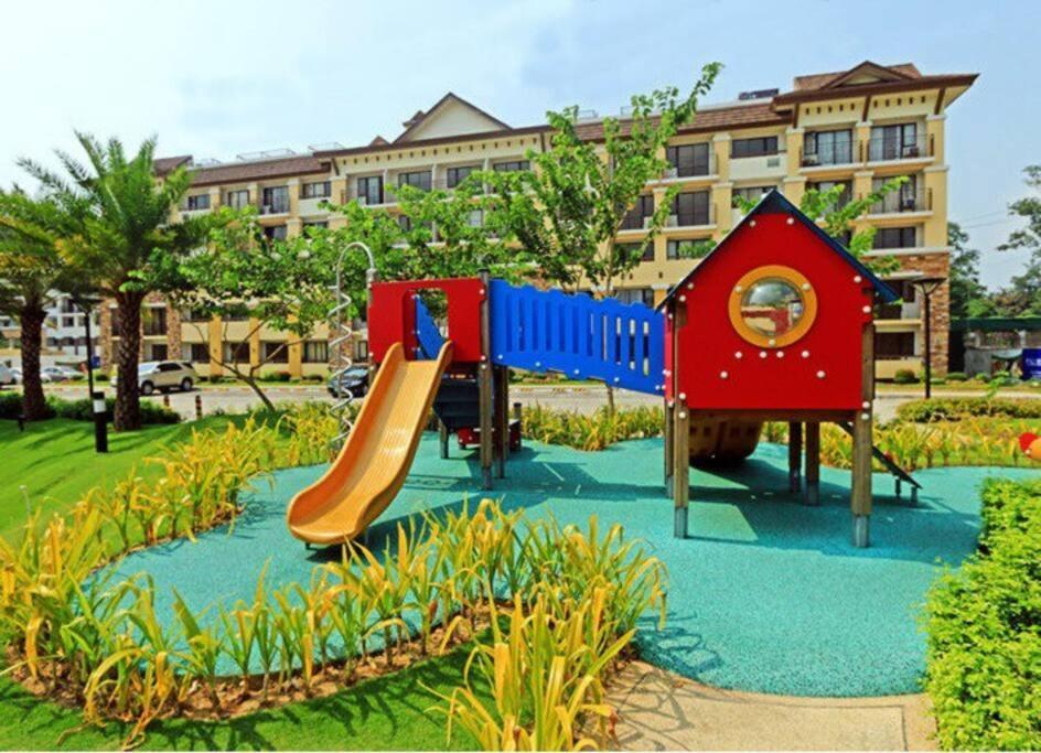 Dreamy 2Br Condo, With A Golf Course View Cebu Esterno foto